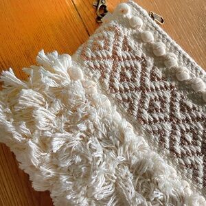 Lulus Boho Fringe Zipped Clutch Preowned